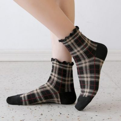 Composite college plaid ladies socks (1)