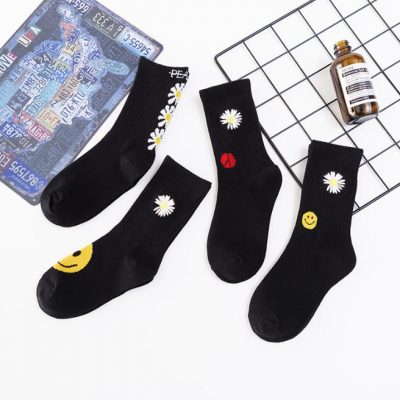 Black little daisy kids socks (3)